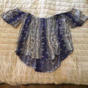 2/$10 Billabong Crop Top